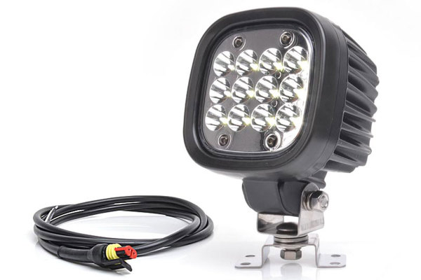 LED Arbeitsscheinwerfer mit 12 LEDs / 5400 Lm, Fokussiertem Licht,  Superseal Steckverbinder