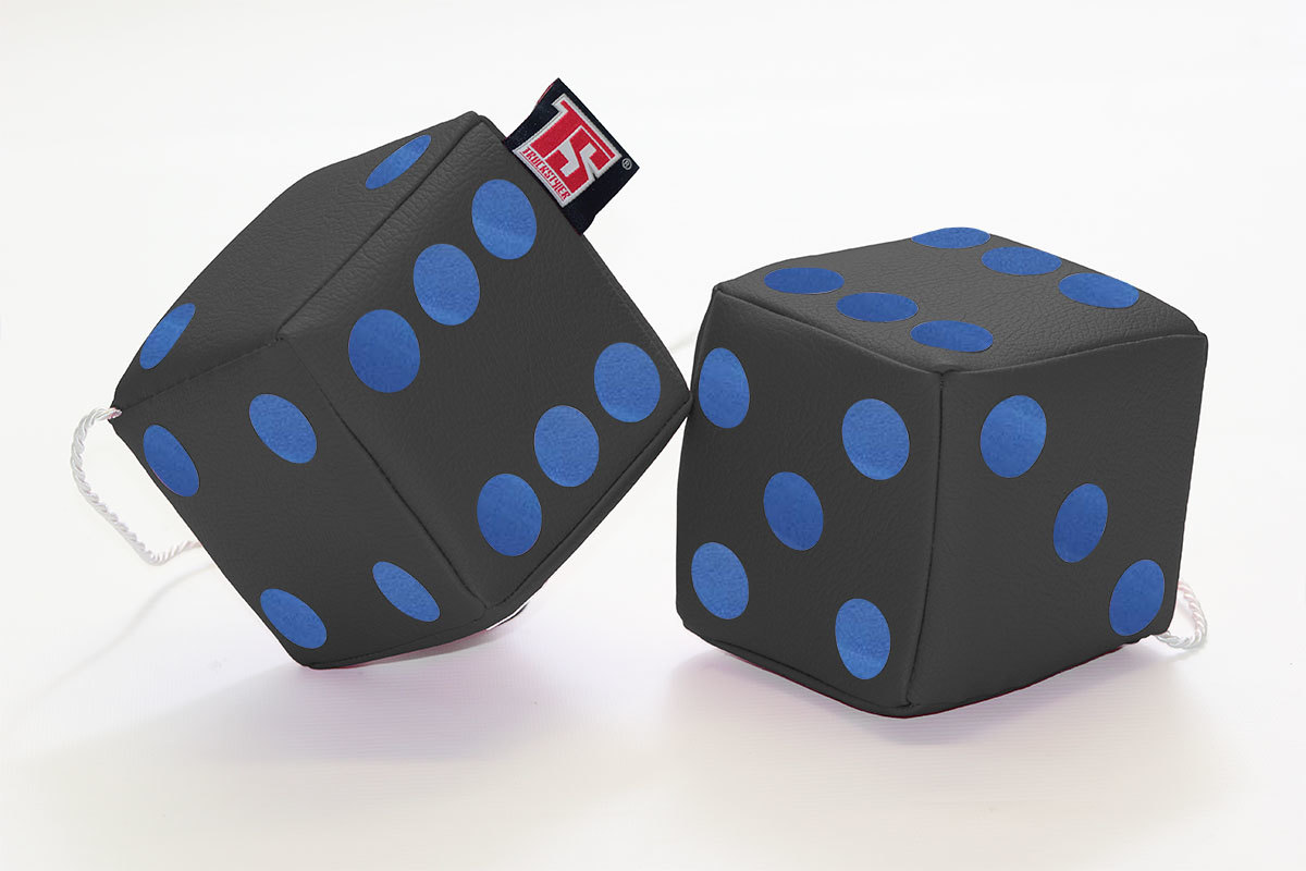 https://www.truckstyler-shop.de/media/image/product/146449/lg/lkw-wuerfel-12-x-12-cm-aus-kunstleder-mit-kordel-fuzzy-dice-anthrazit-blau.jpg