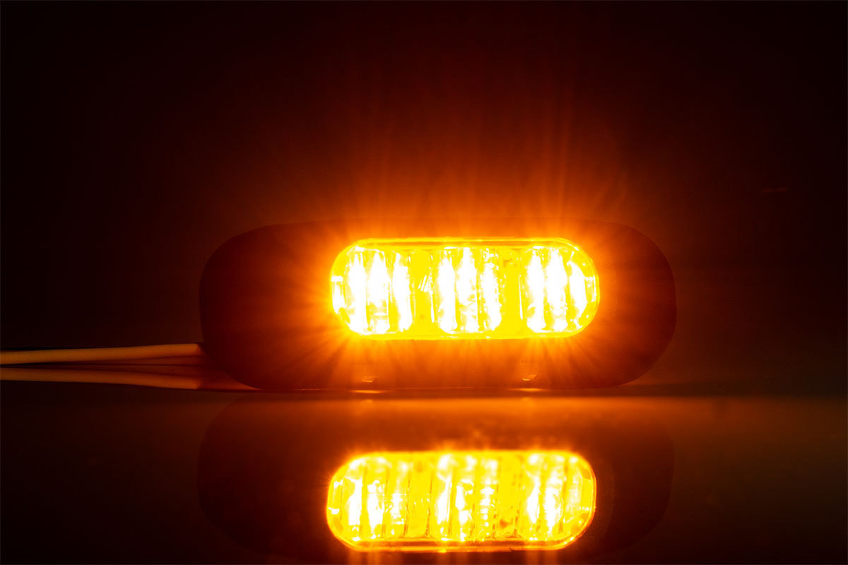 Gelbe LED Blitzer Aufbauleuchte, 3 Programm Funktion, 12/24V, FT